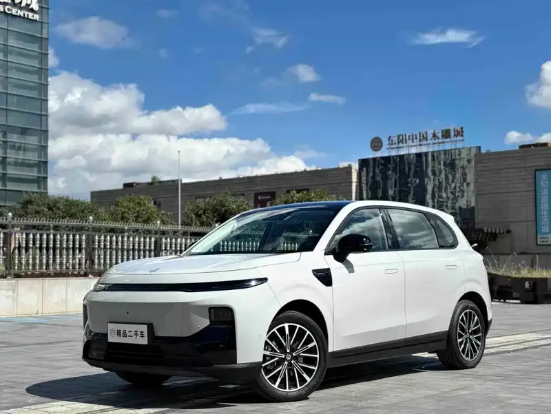 Leapmotor B10, 2025