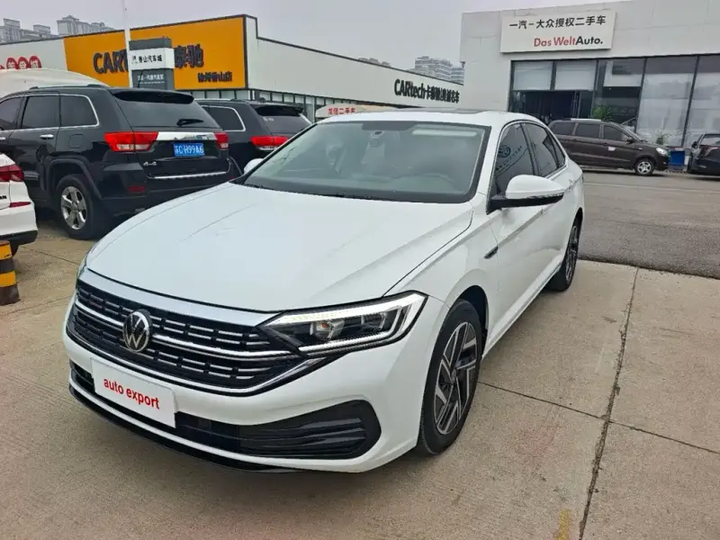 Volkswagen Sagitar, 2023