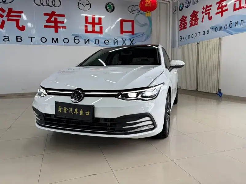 Volkswagen Golf, 2022