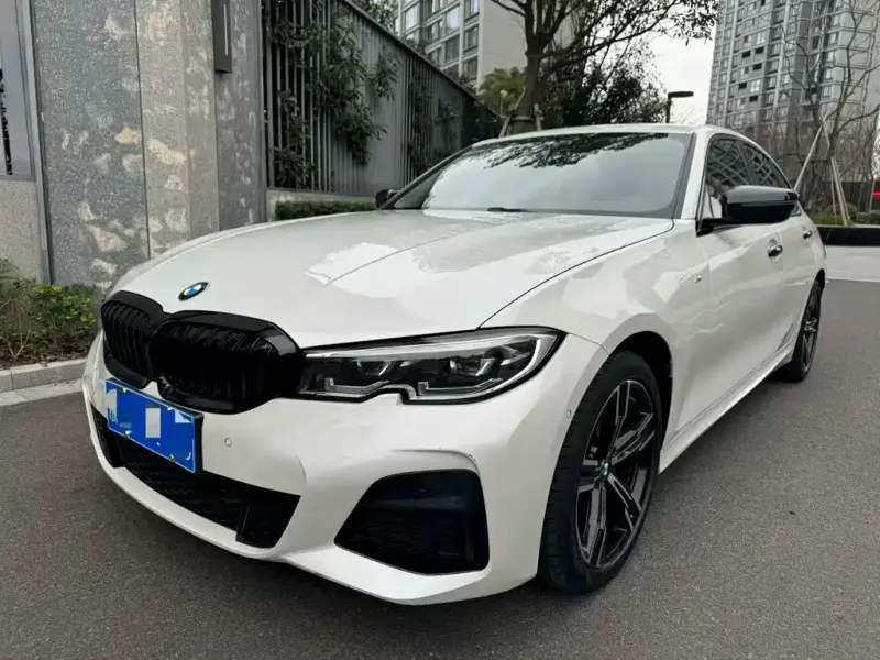 BMW 3 Series, 2022