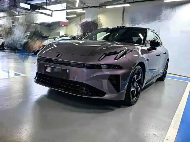 Lynk & Co 07 EM-P, 2025
