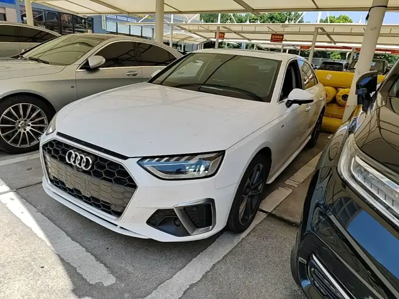 Audi A4L, 2020
