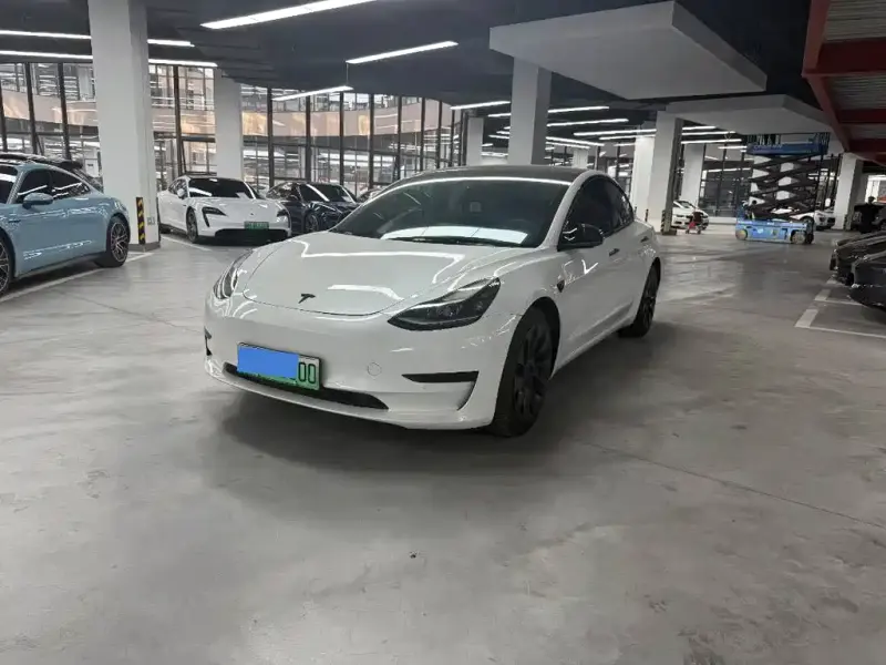 Tesla Model 3, 2021