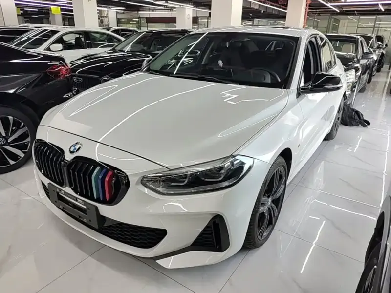 BMW 1 Series, 2024