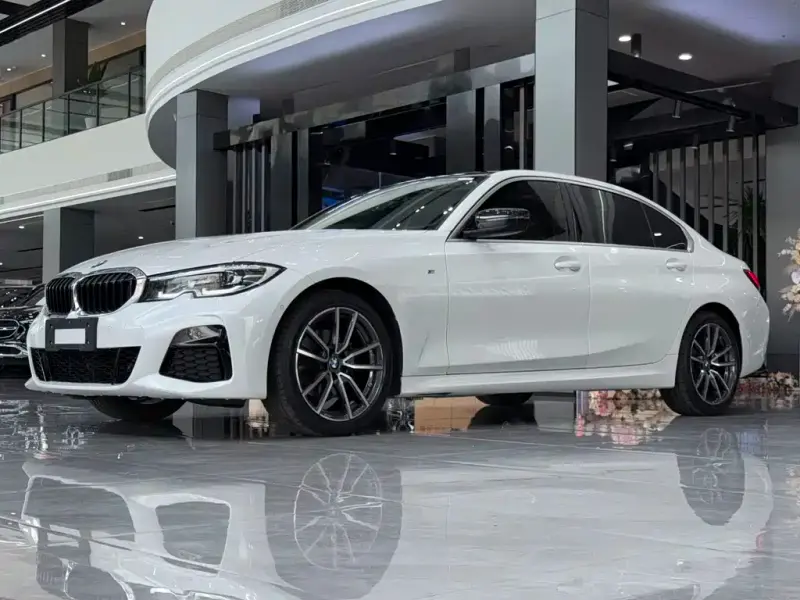 BMW 3 Series, 2021