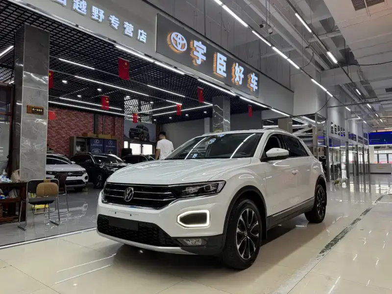 Volkswagen T-Roc, 2023