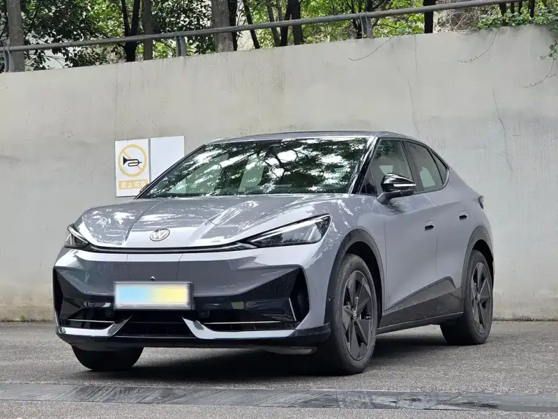 Volkswagen 06, 2025