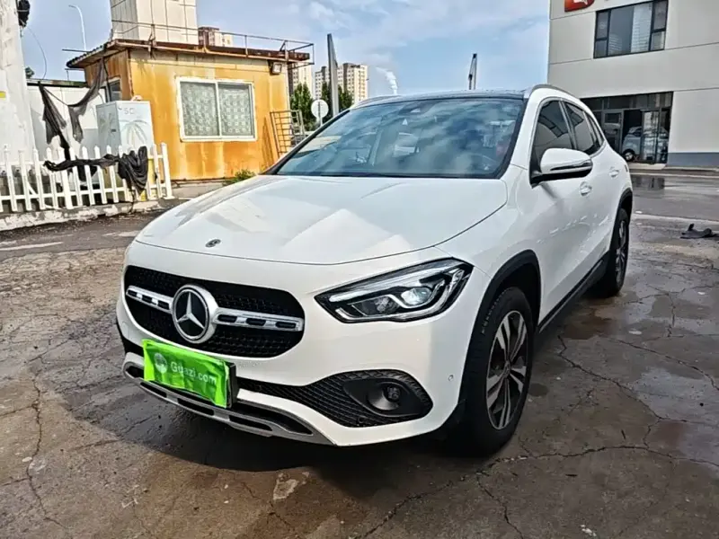 Mercedes-Benz GLA, 2022