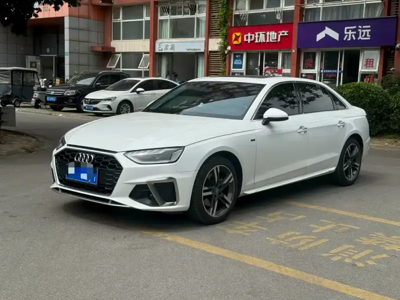 Audi A4L, 2021