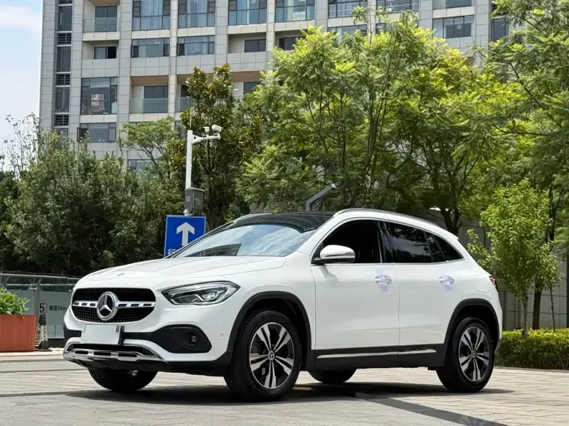 Mercedes-Benz GLA, 2021