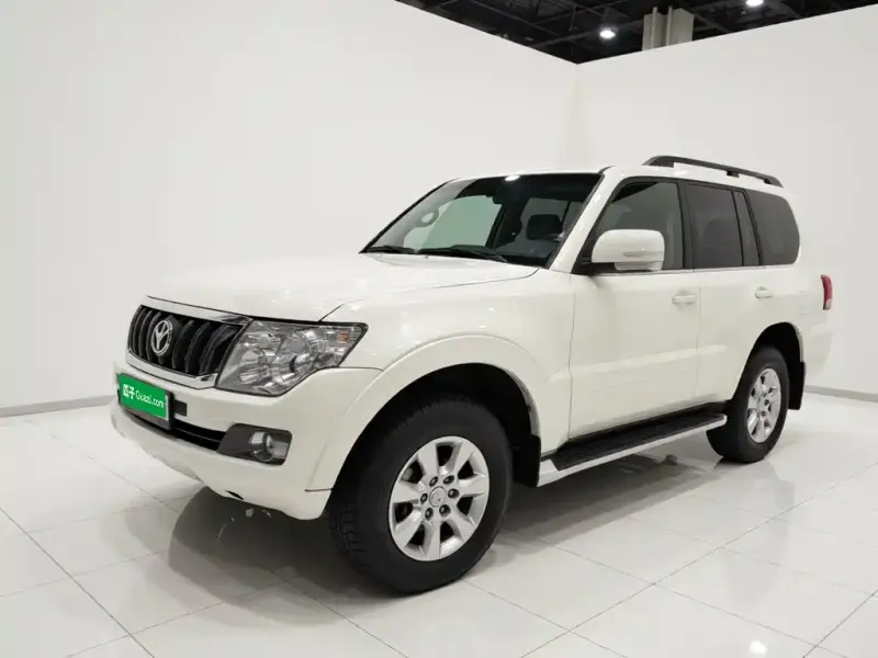 Mitsubishi Pajero (Import), 2019