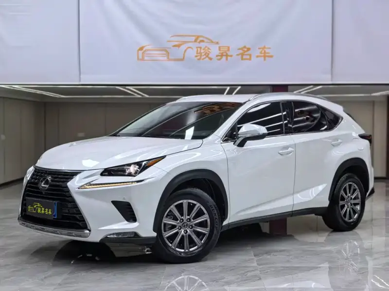 Lexus NX, 2019