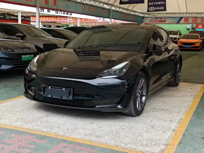 Tesla Model 3, 2021