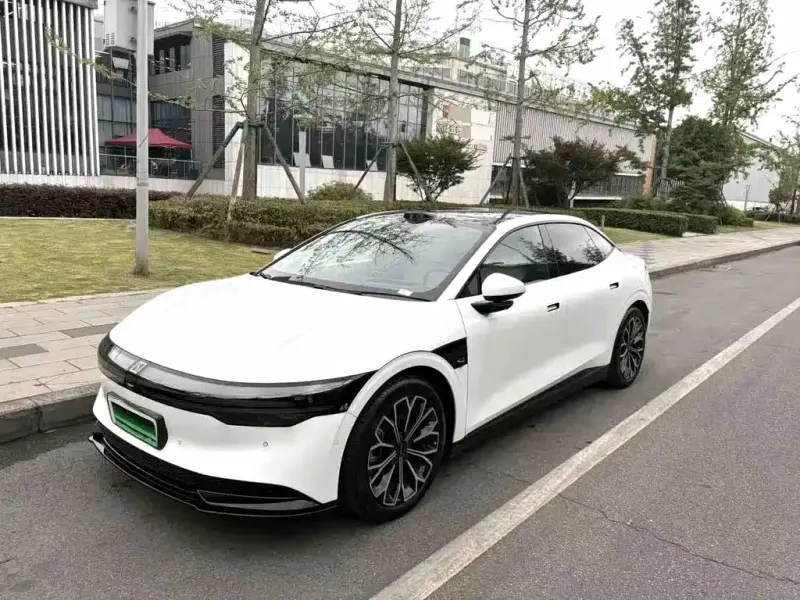Zeekr 007, 2024