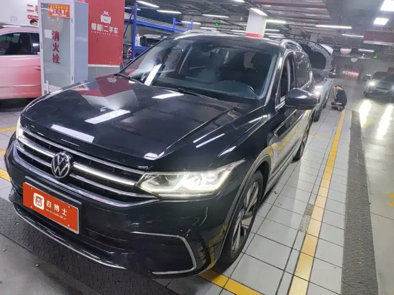 Volkswagen Tiguan L, 2023