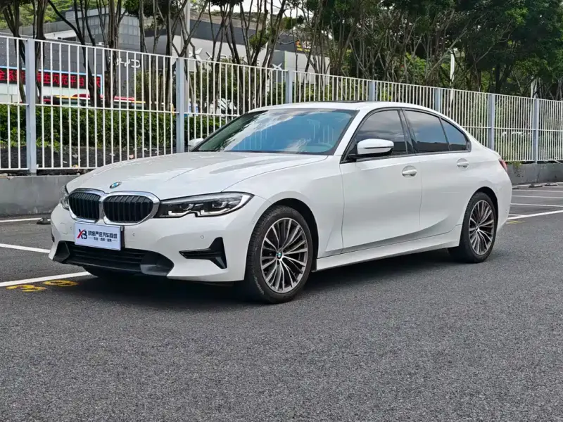 BMW 3 Series, 2021