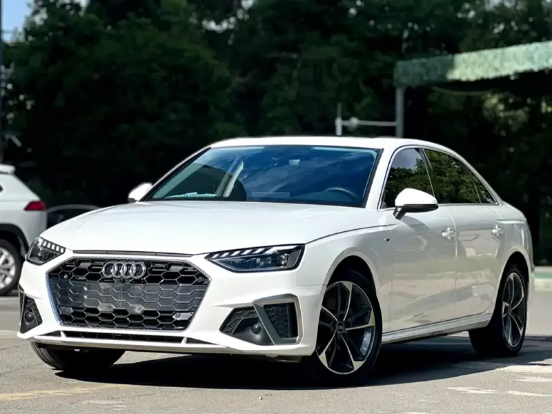 Audi A4L, 2022