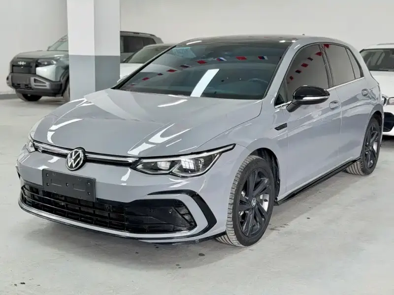 Volkswagen Golf, 2023