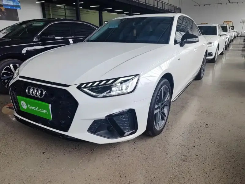 Audi A4L, 2023