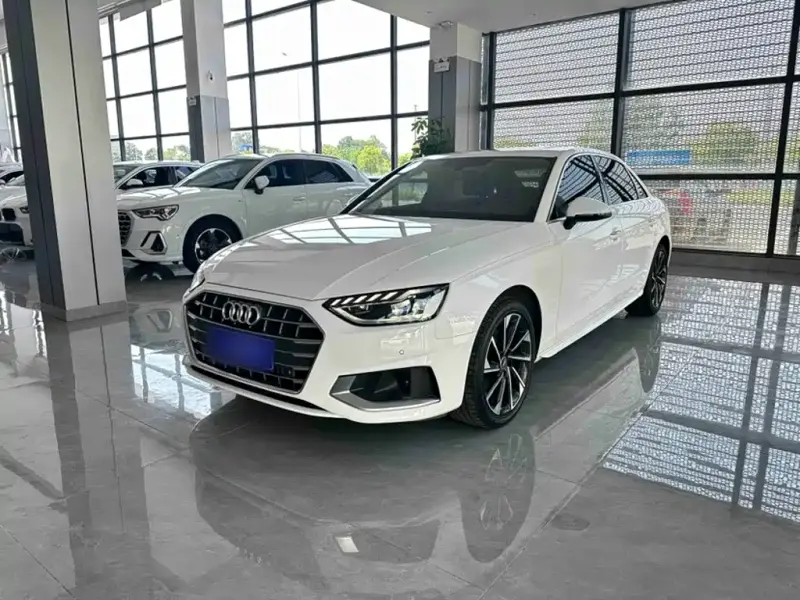 Audi A4L, 2022