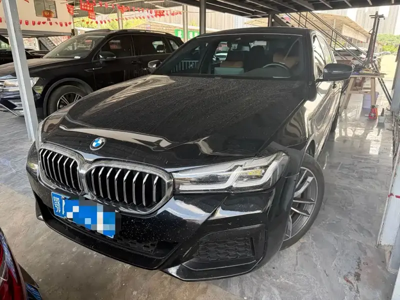 BMW 5 Series, 2022