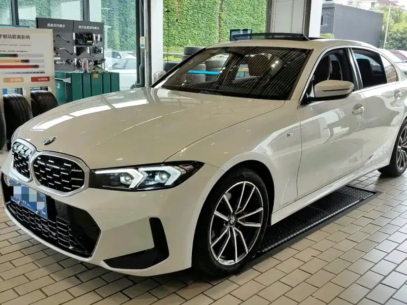 BMW 3 Series, 2024
