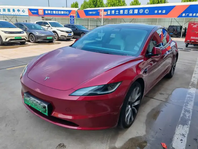 Tesla Model 3, 2024
