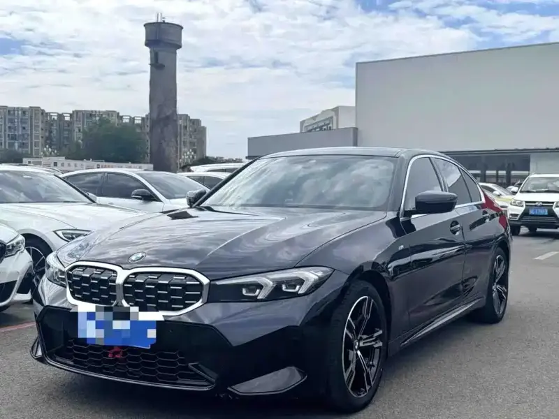 BMW 3 Series, 2023