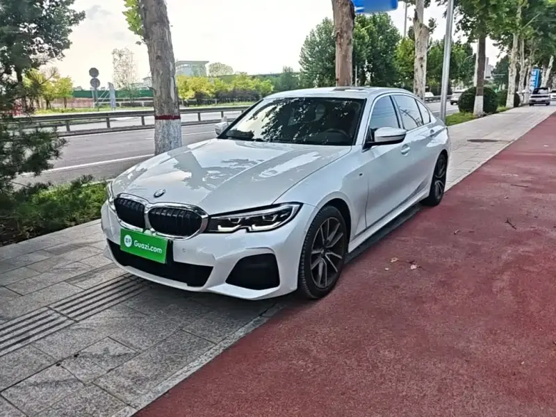 BMW 3 Series, 2022