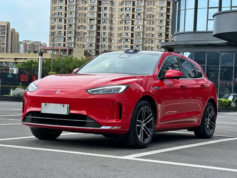 AITO M5, 2025
