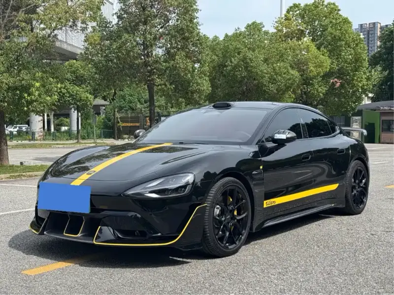 Xiaomi SU7, 2025