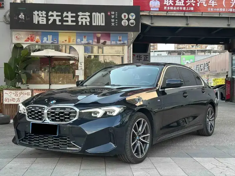 BMW 3 Series, 2023