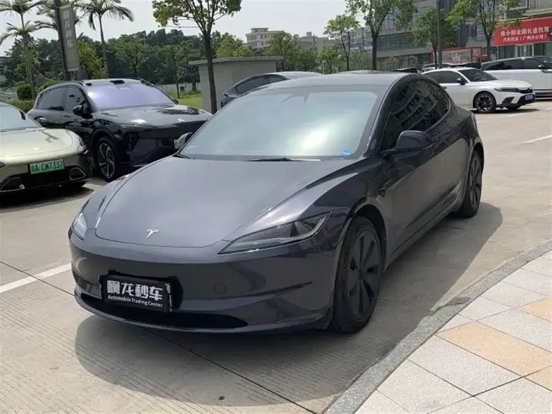 Tesla Model 3, 2024