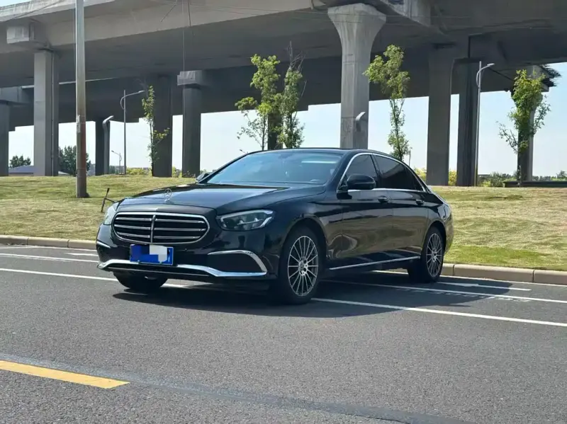 Mercedes-Benz E-Class, 2022