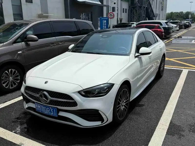 Mercedes-Benz C-Class, 2024