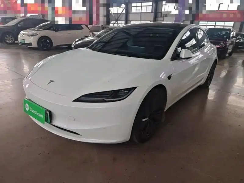 Tesla Model 3, 2025