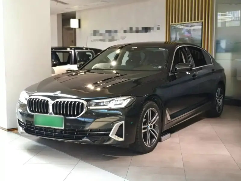 BMW 5 Series, 2022