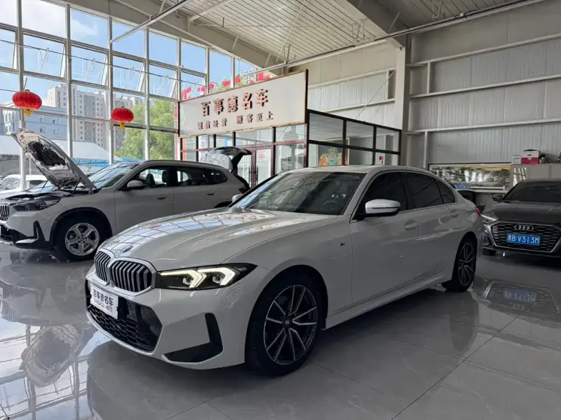 BMW 3 Series, 2023