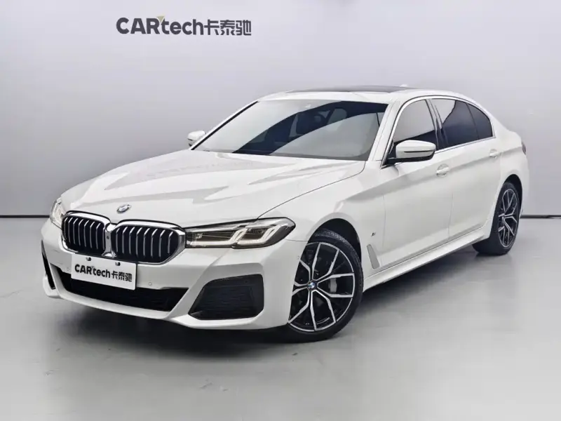 BMW 5 Series, 2022