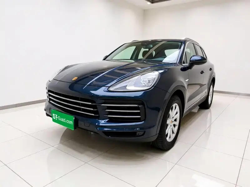 Porsche Cayenne Hybrid, 2020