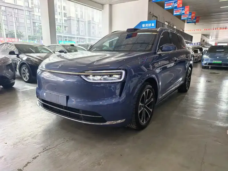 AITO M7, 2025