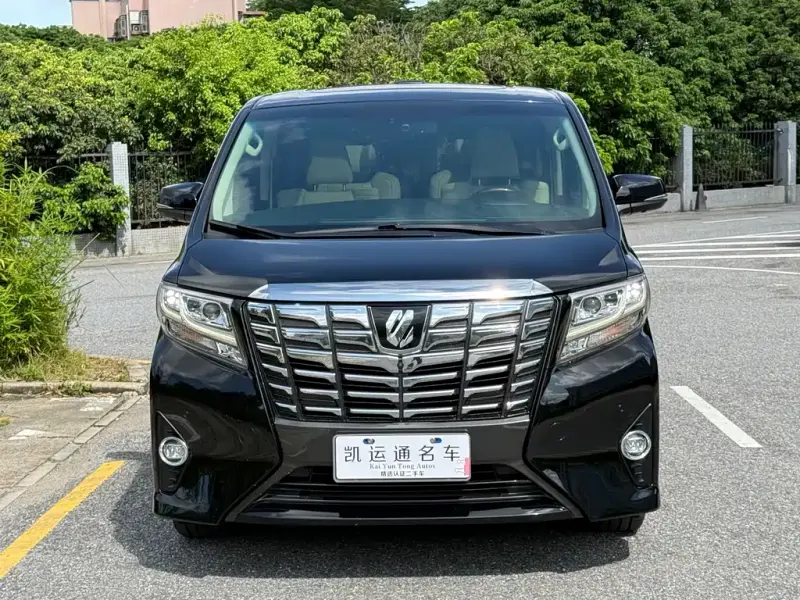 Toyota Alphard, 2017