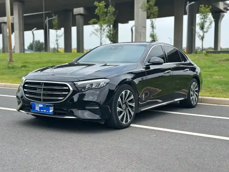 Mercedes-Benz E-Class, 2024