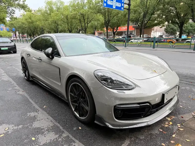 Porsche Panamera Hybrid, 2019