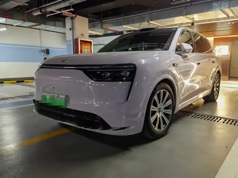 AITO M8, 2025