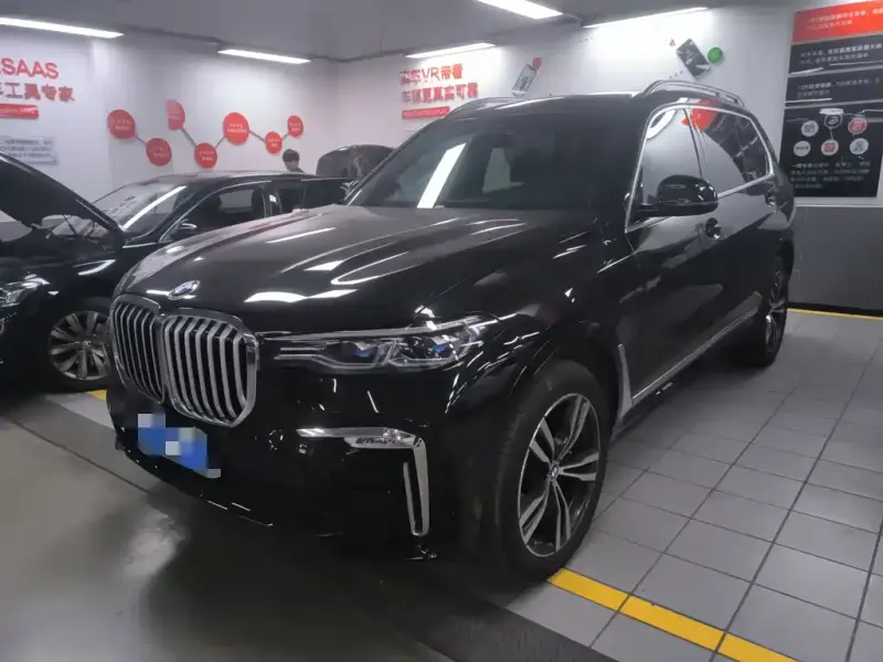 BMW X7, 2021