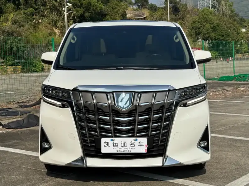 Toyota Alphard, 2021
