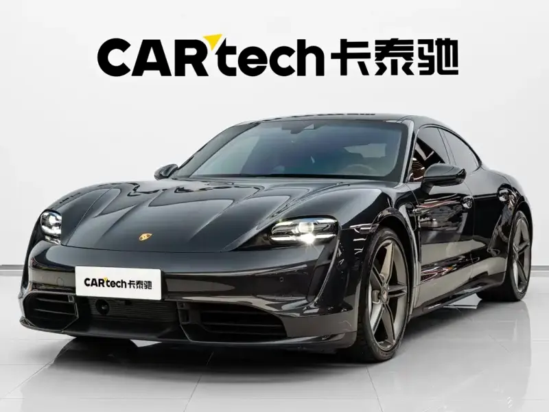 Porsche Taycan, 2020