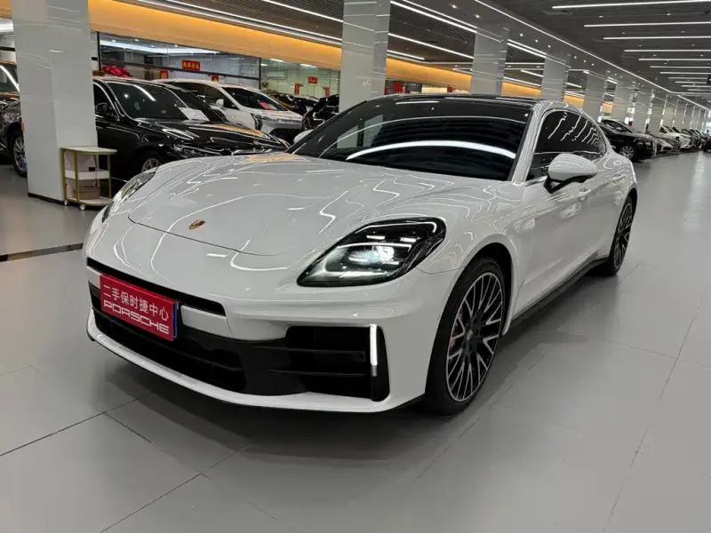 Porsche Panamera, 2025