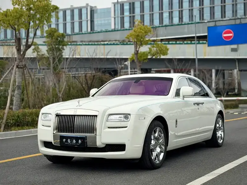 Rolls-Royce Ghost, 2011